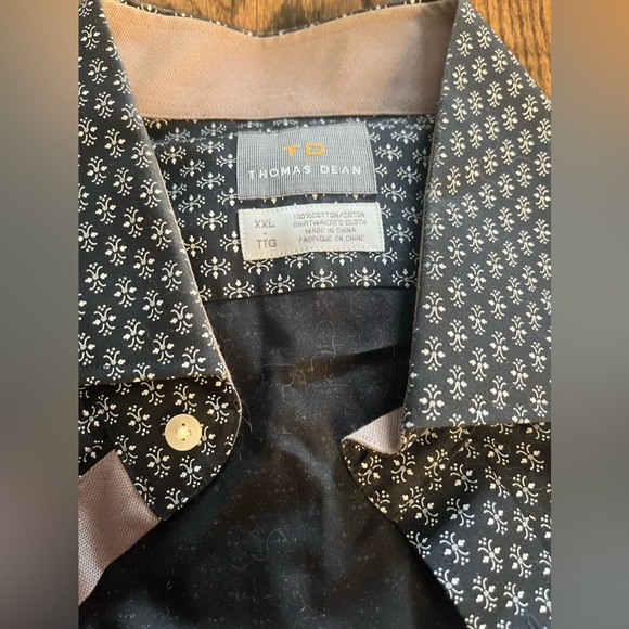 Thomas Dean NWOT Long Sleeved Stylish Shirt in Pristine Condition!! - Picture 4 of 15